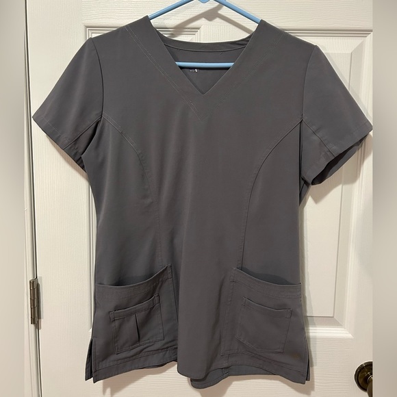 White cross Fit 2 pockets scrub top in gray - Picture 1 of 2